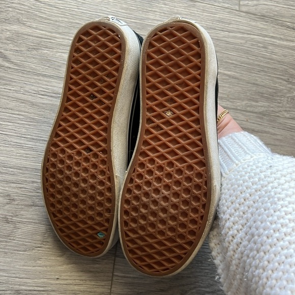 Cheetah Print Stripe Black and White Vans Size 5 - Picture 6 of 8